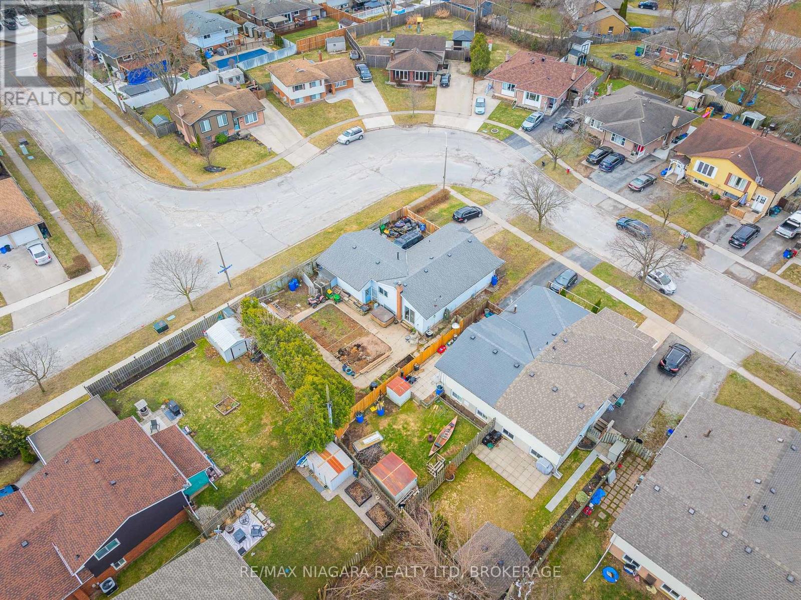 Photo 42 of 8420 Lamont Avenue, Niagara Falls ON