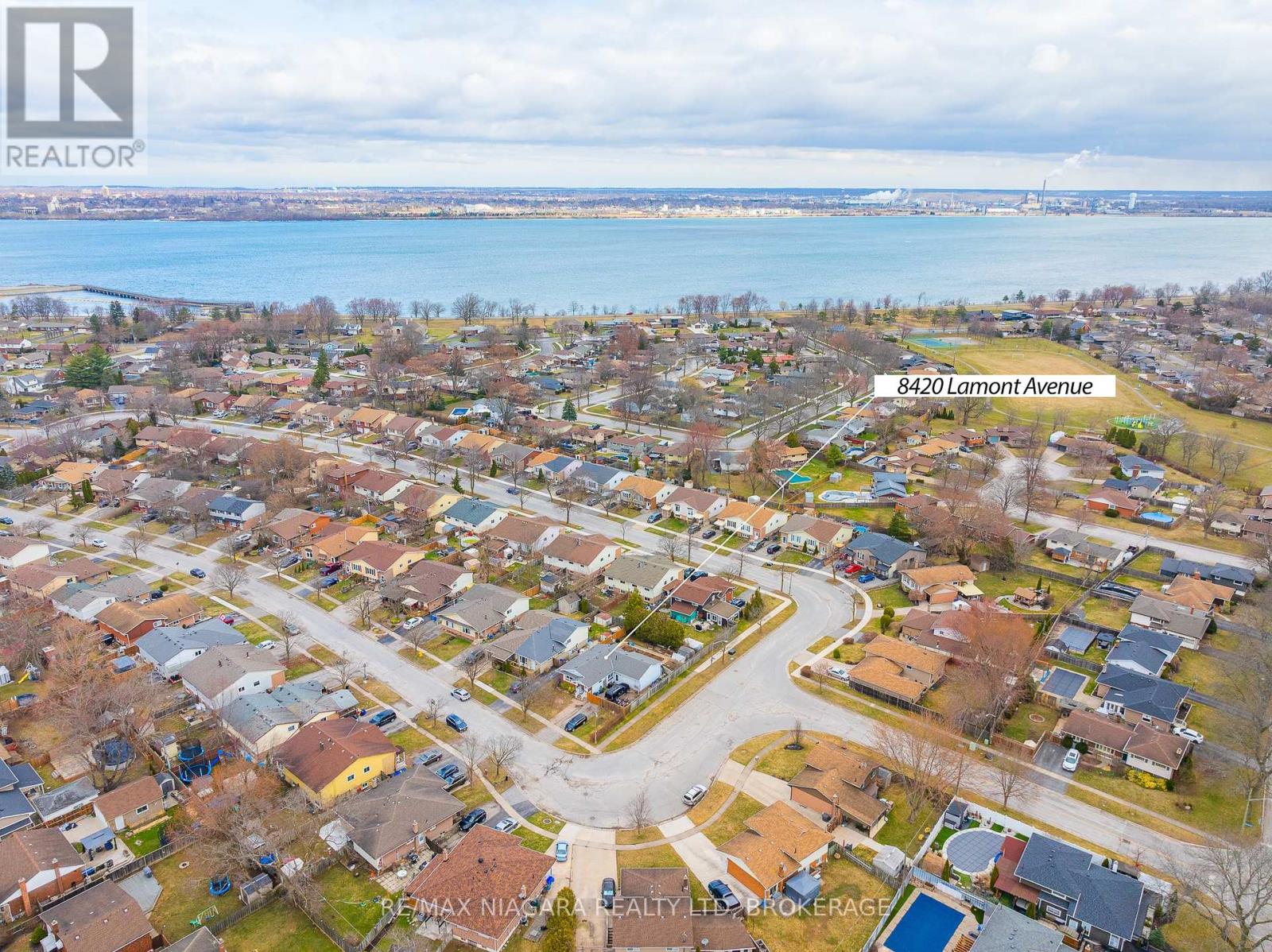 Photo 45 of 8420 Lamont Avenue, Niagara Falls ON