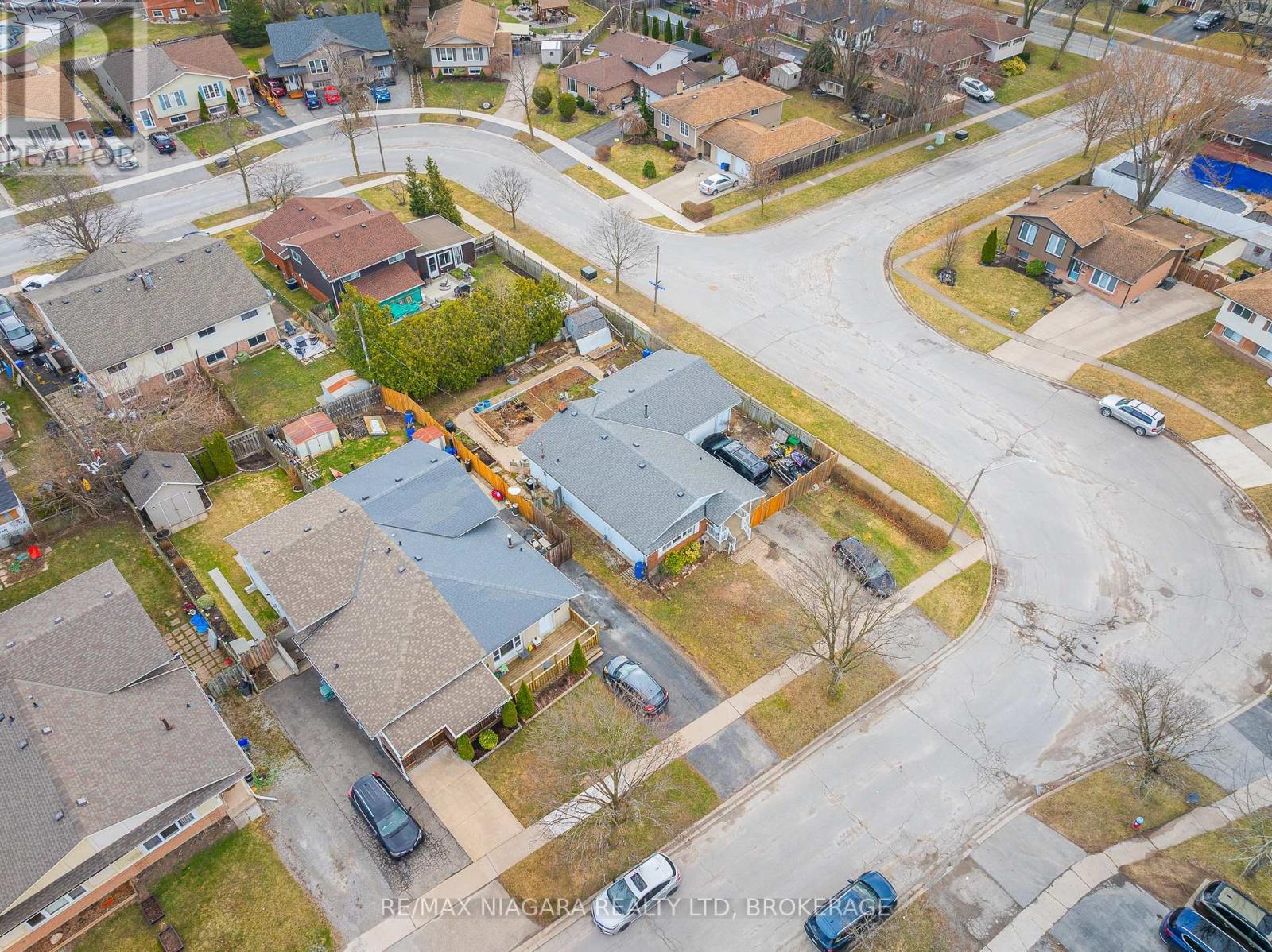 Photo 41 of 8420 Lamont Avenue, Niagara Falls ON