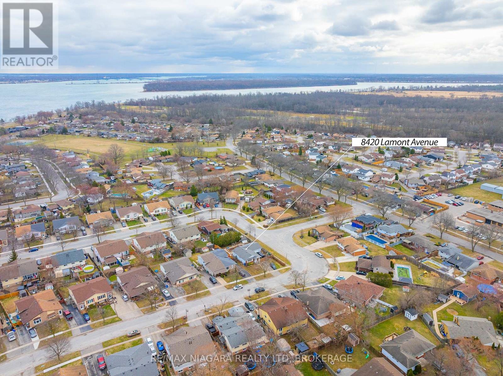 Photo 46 of 8420 Lamont Avenue, Niagara Falls ON