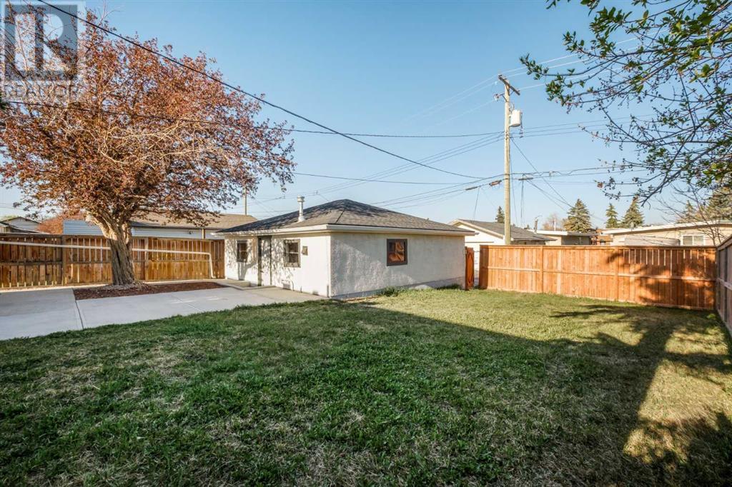 Single Family House Bungalow for Sale in  Travois Crescent NW Thorncliffe Calgary 