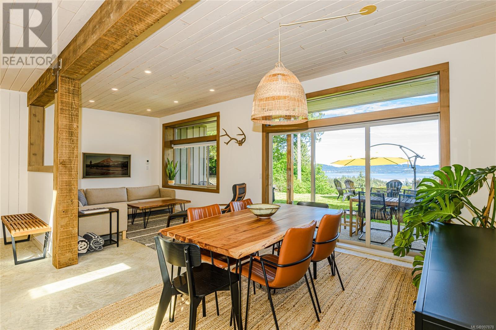 182 Fort St, Salt Spring