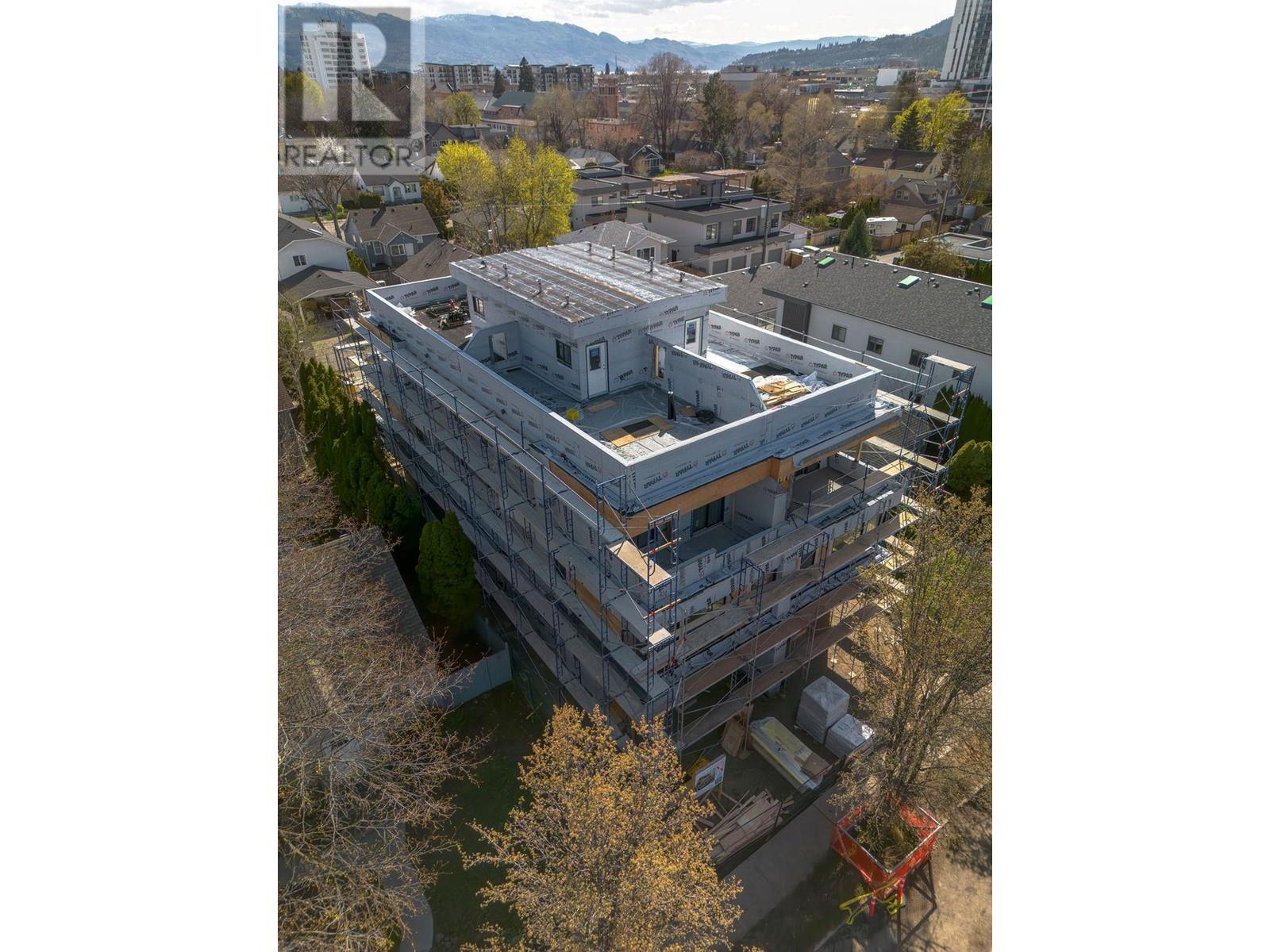 4 781 Martin Avenue, Kelowna
