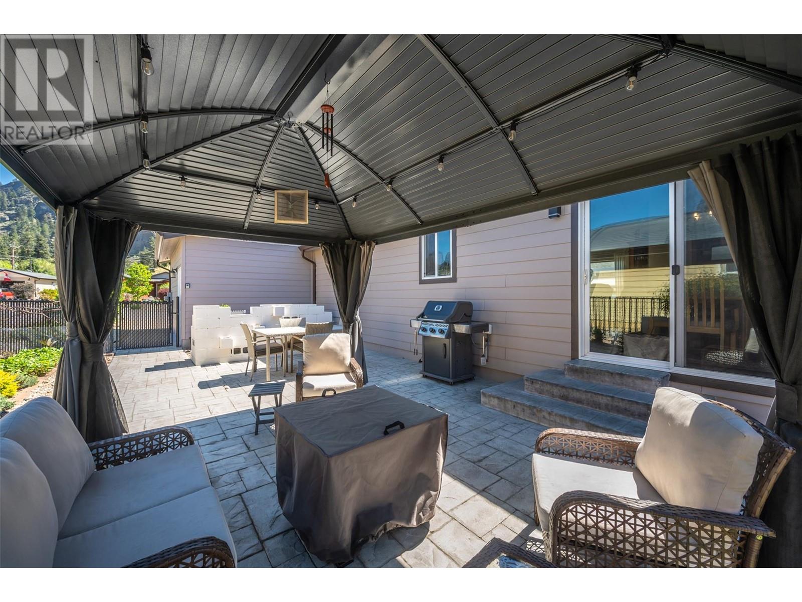 55 8300 Gallagher Lake Frontage Road, Oliver