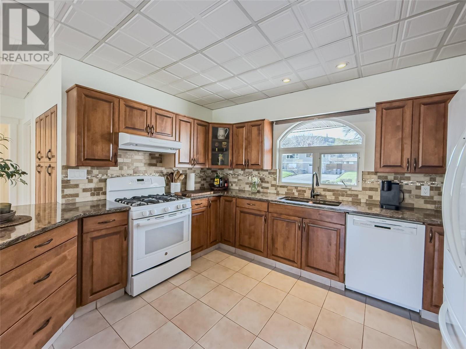 6458 Chukar Drive, Kamloops