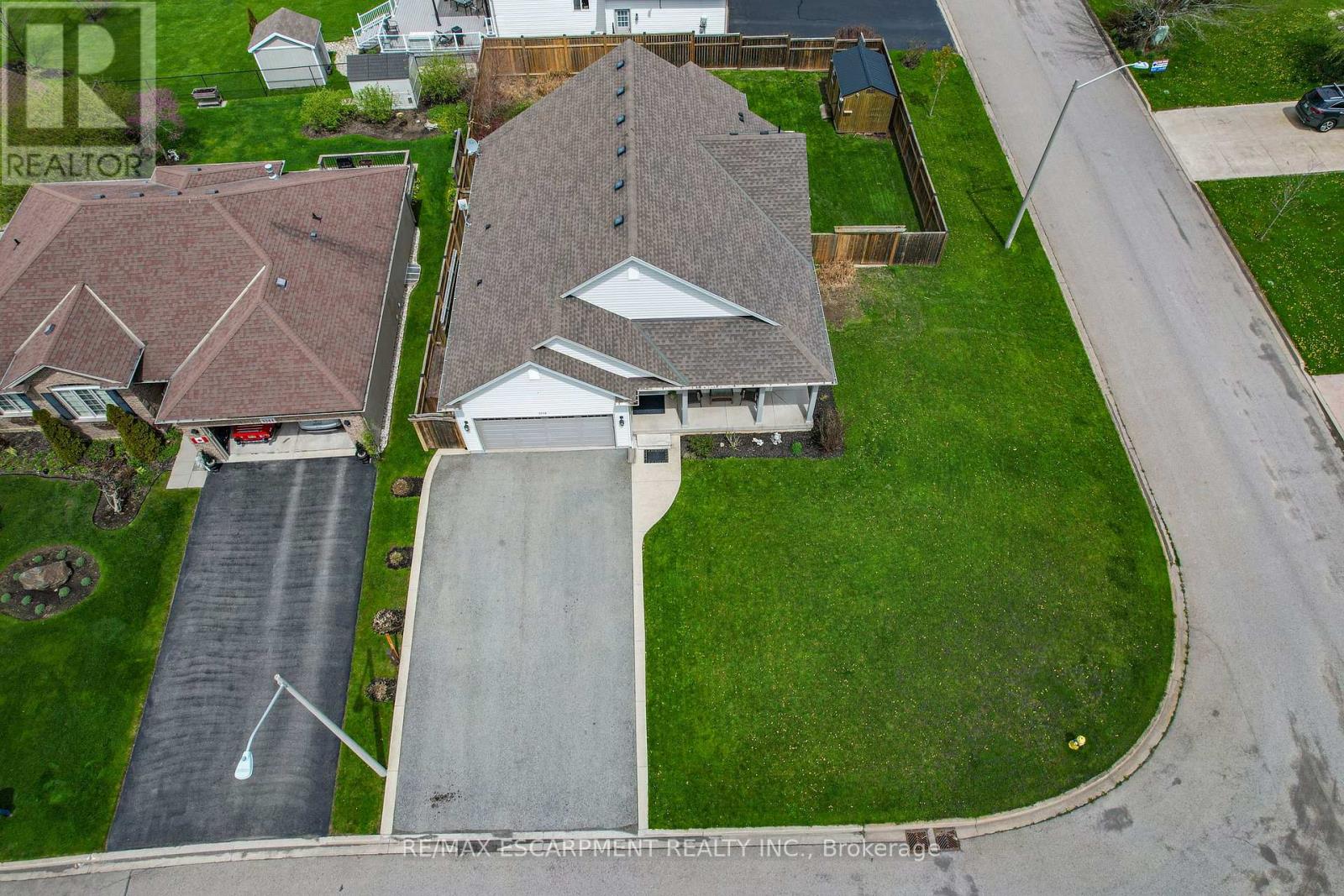 Photo 9 of 3238 Charleston Drive, Fort Erie ON