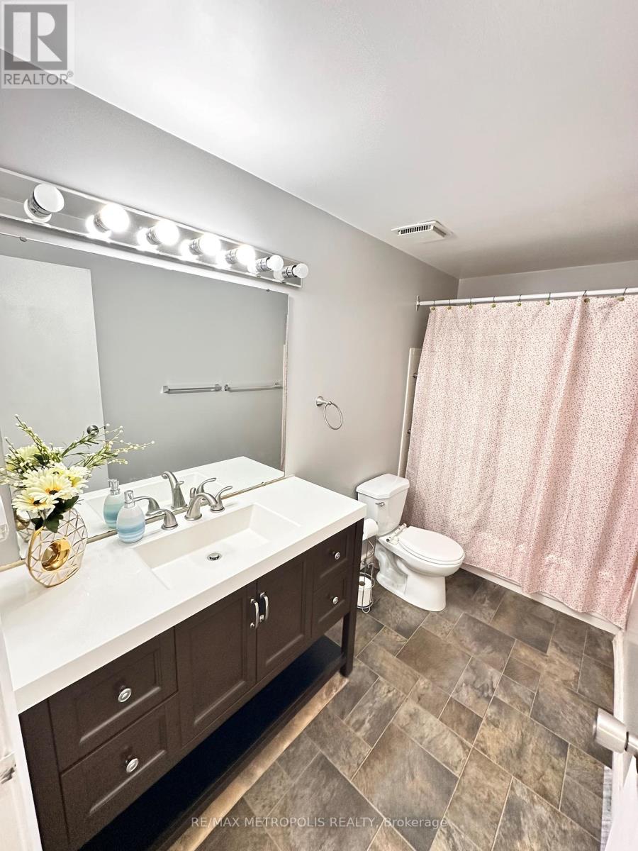 Photo 12 of 2 2994 Meadowbrook Lane, Windsor ON