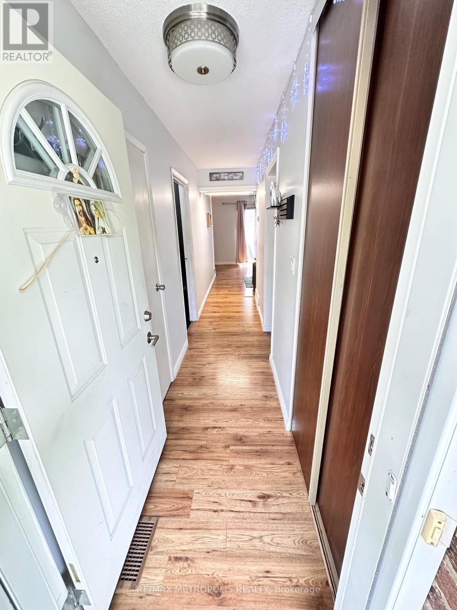 Photo 21 of 2 2994 Meadowbrook Lane, Windsor ON
