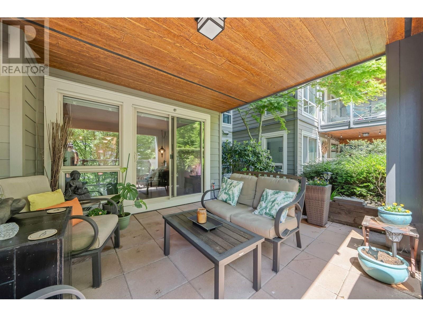 Photo 1 of 118 500 Royal Avenue, New Westminster BC