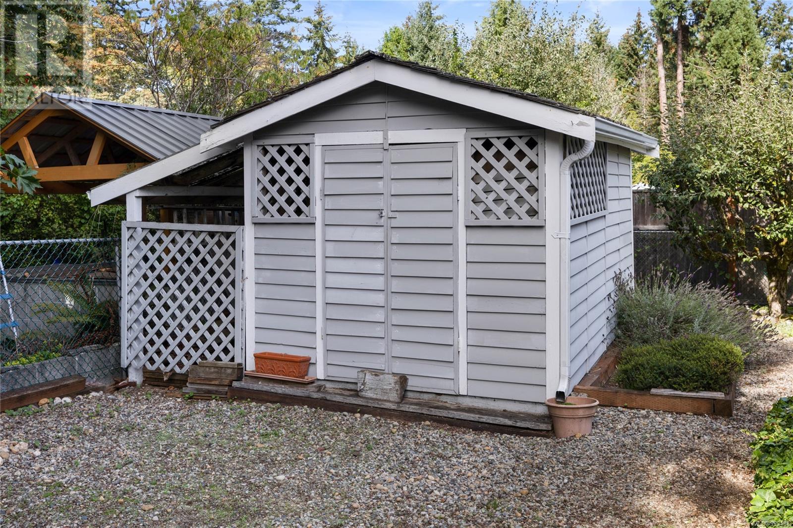 591 Moresby Ave, Qualicum Beach