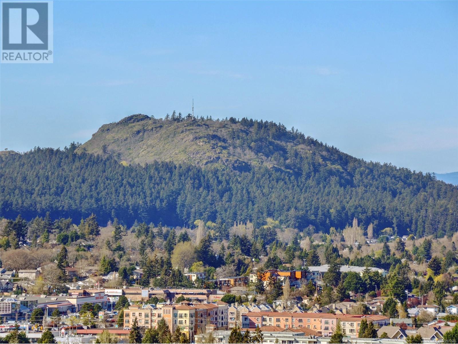  3233 Kingsley Street, Saanich