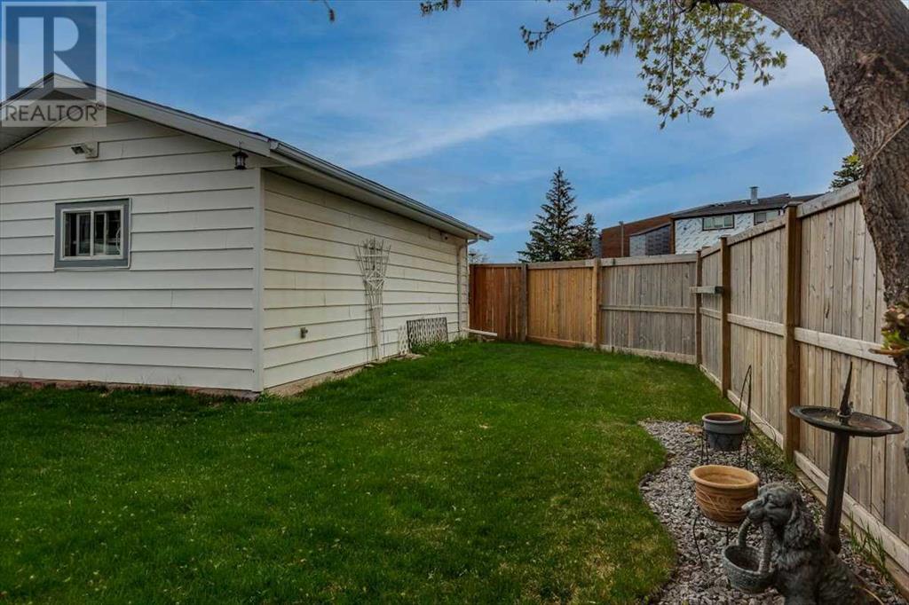 35 Howarth Street, Red Deer