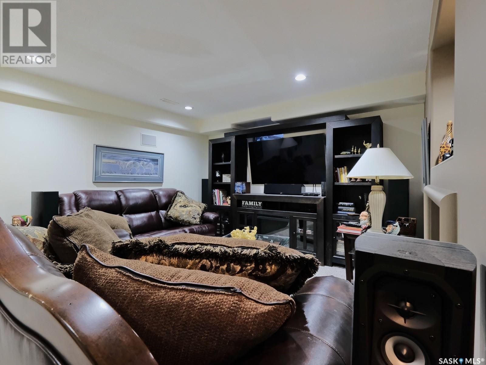 Photo 38 of 202 St Andrews Crescent, Rosetown SK