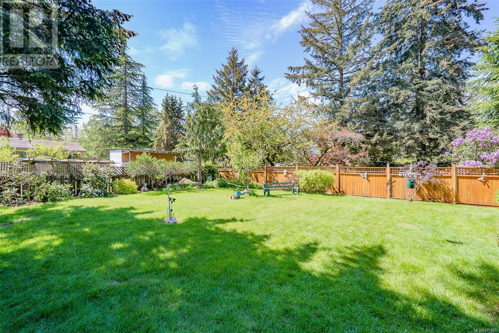 1611 Morey Rd, Nanaimo