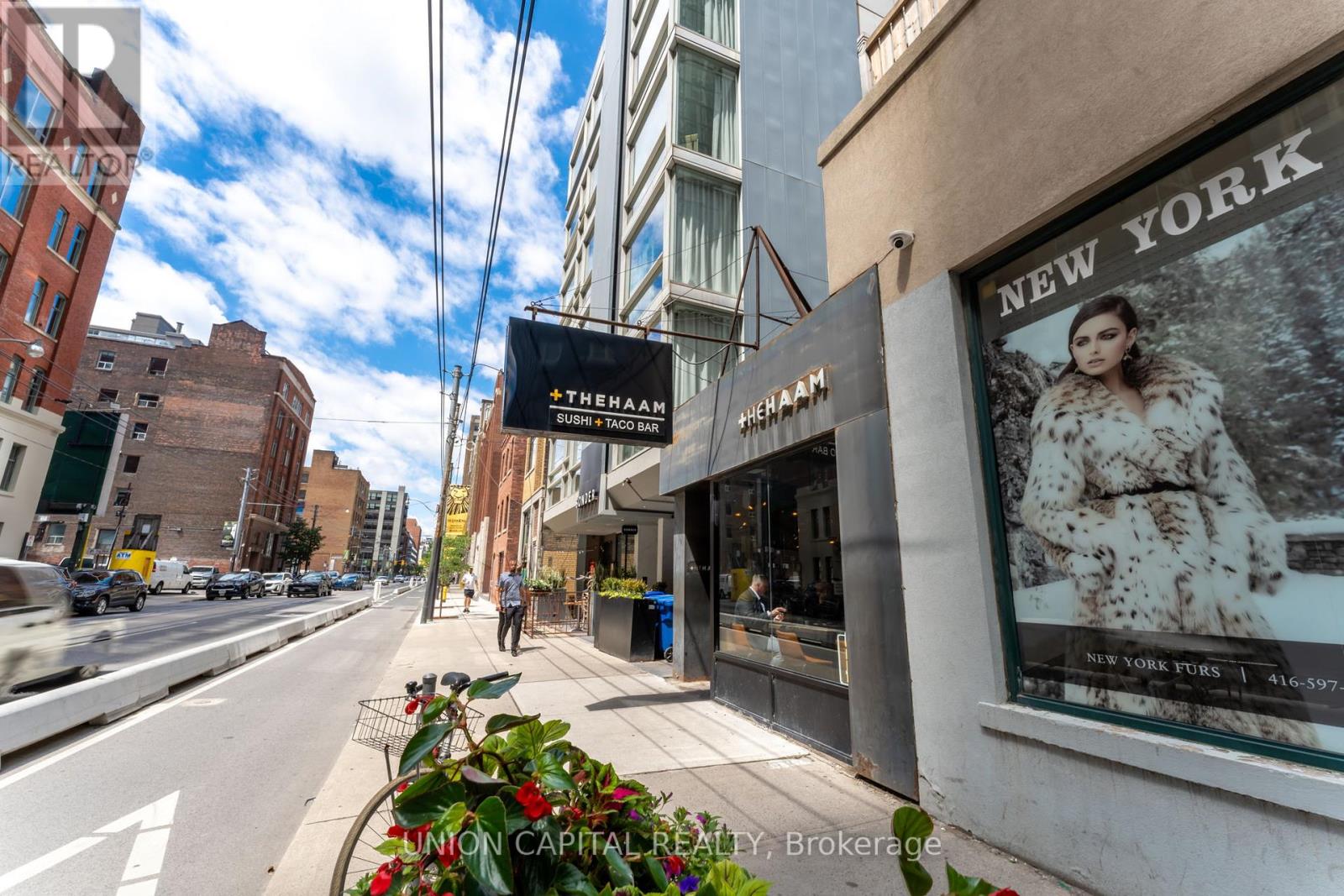 Photo 30 of 301 108 Peter Street, Toronto ON