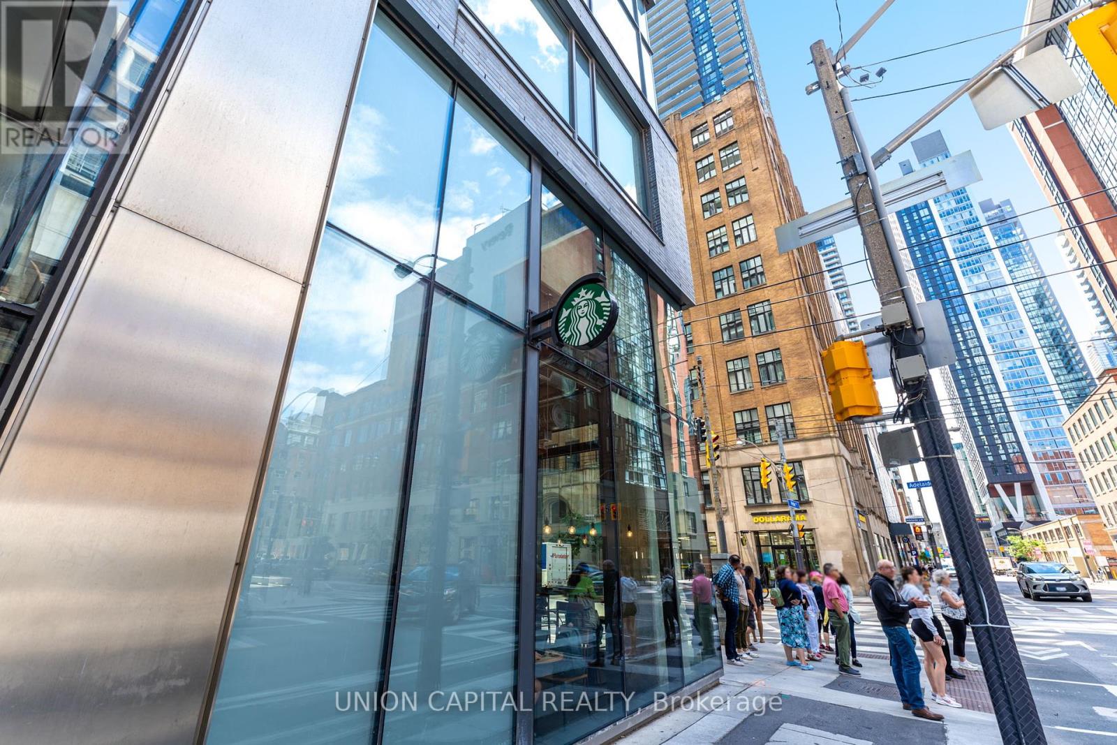 Photo 31 of 301 108 Peter Street, Toronto ON