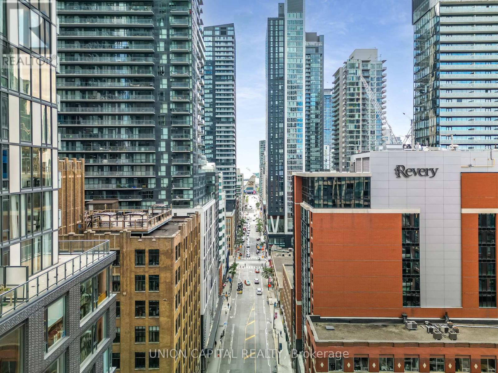 Photo 33 of 301 108 Peter Street, Toronto ON