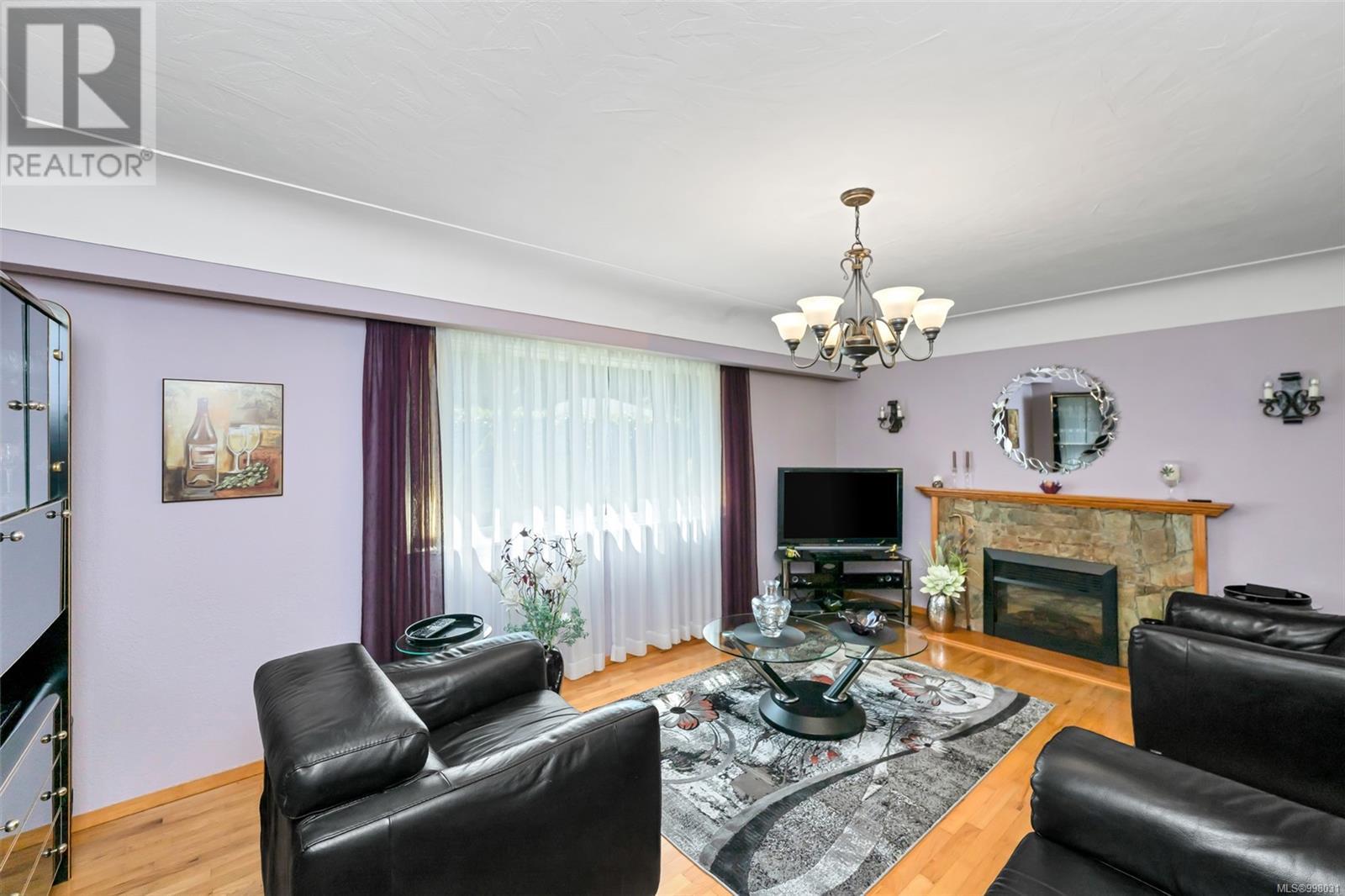 1028 Jenkins Ave, Langford
