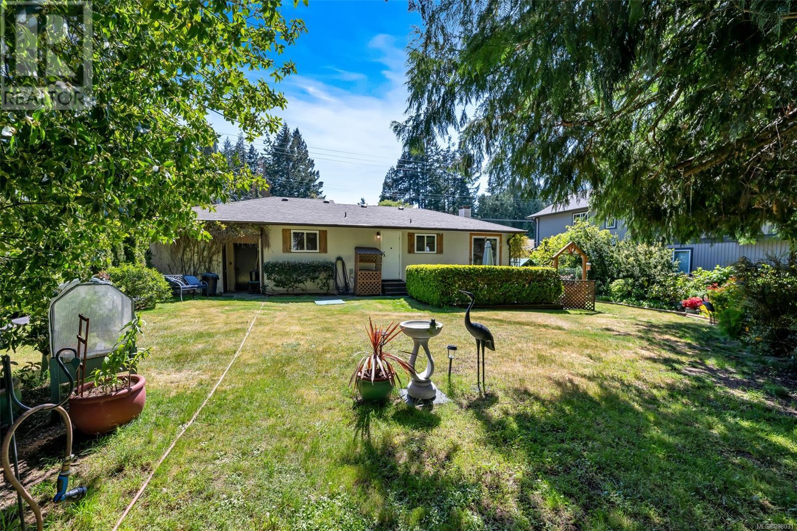 1028 Jenkins Ave, Langford