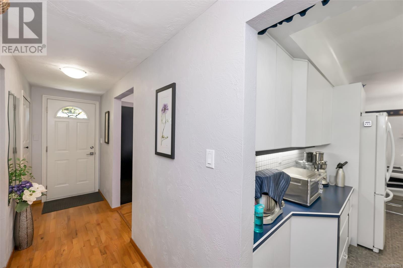 1028 Jenkins Ave, Langford