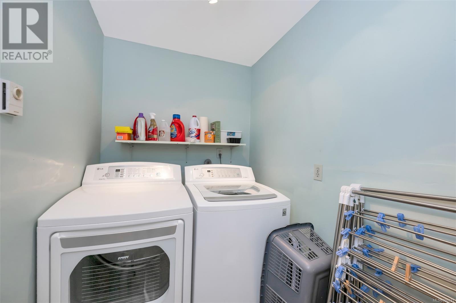 1028 Jenkins Ave, Langford