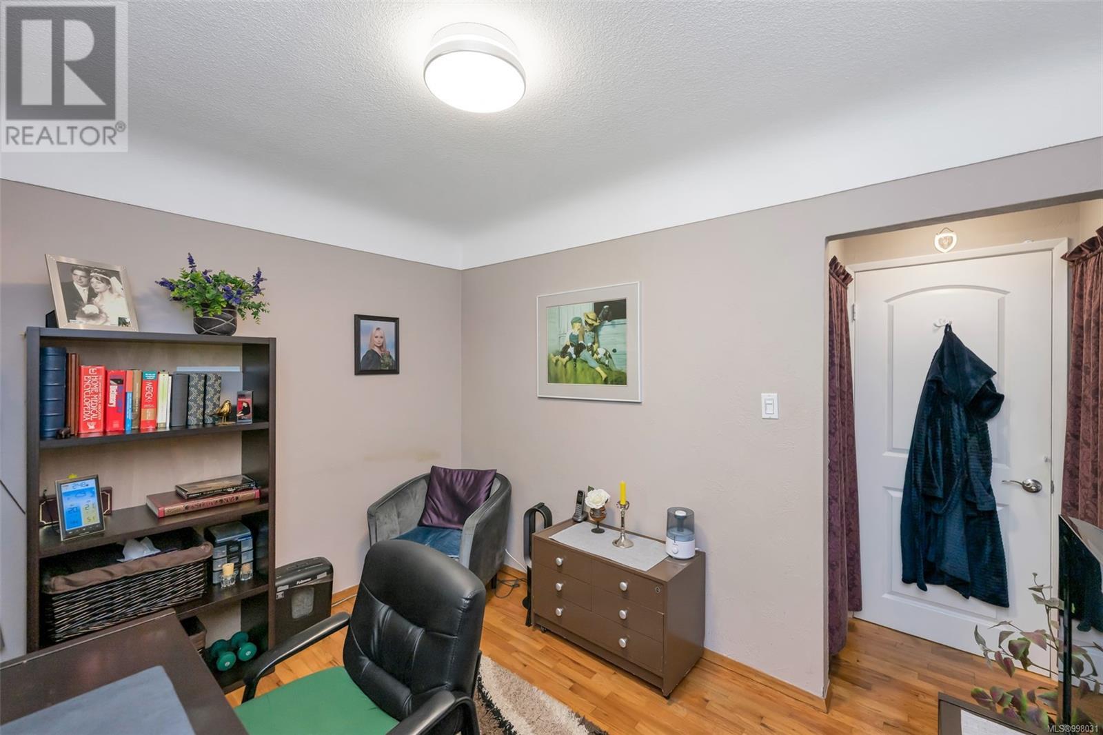 1028 Jenkins Ave, Langford