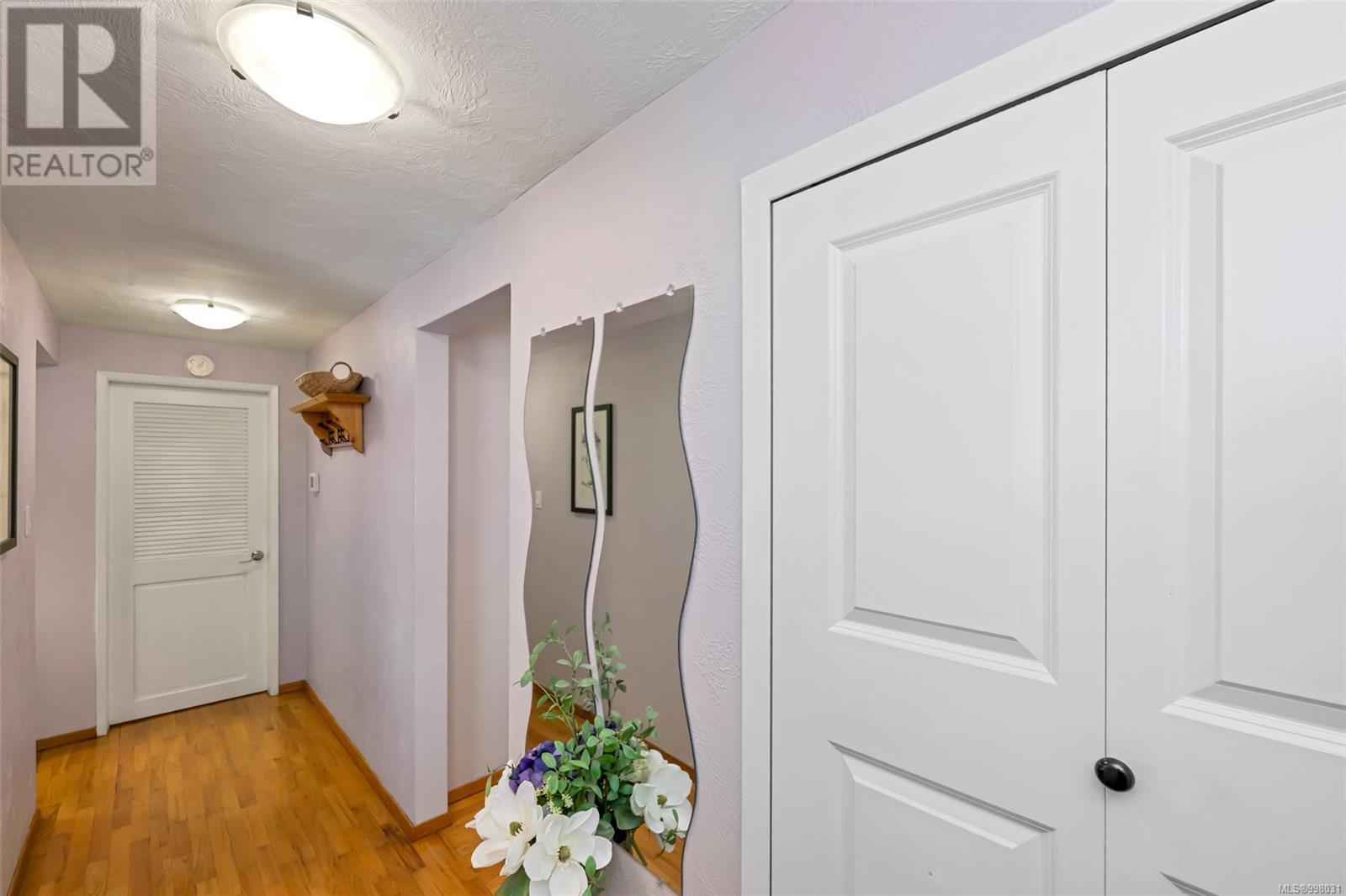 1028 Jenkins Ave, Langford
