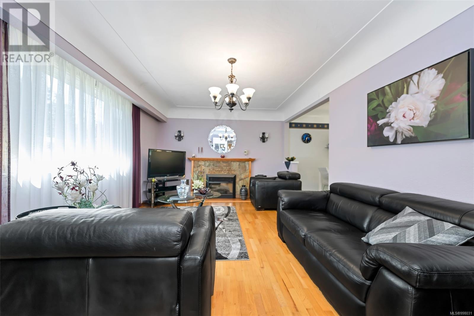 1028 Jenkins Ave, Langford