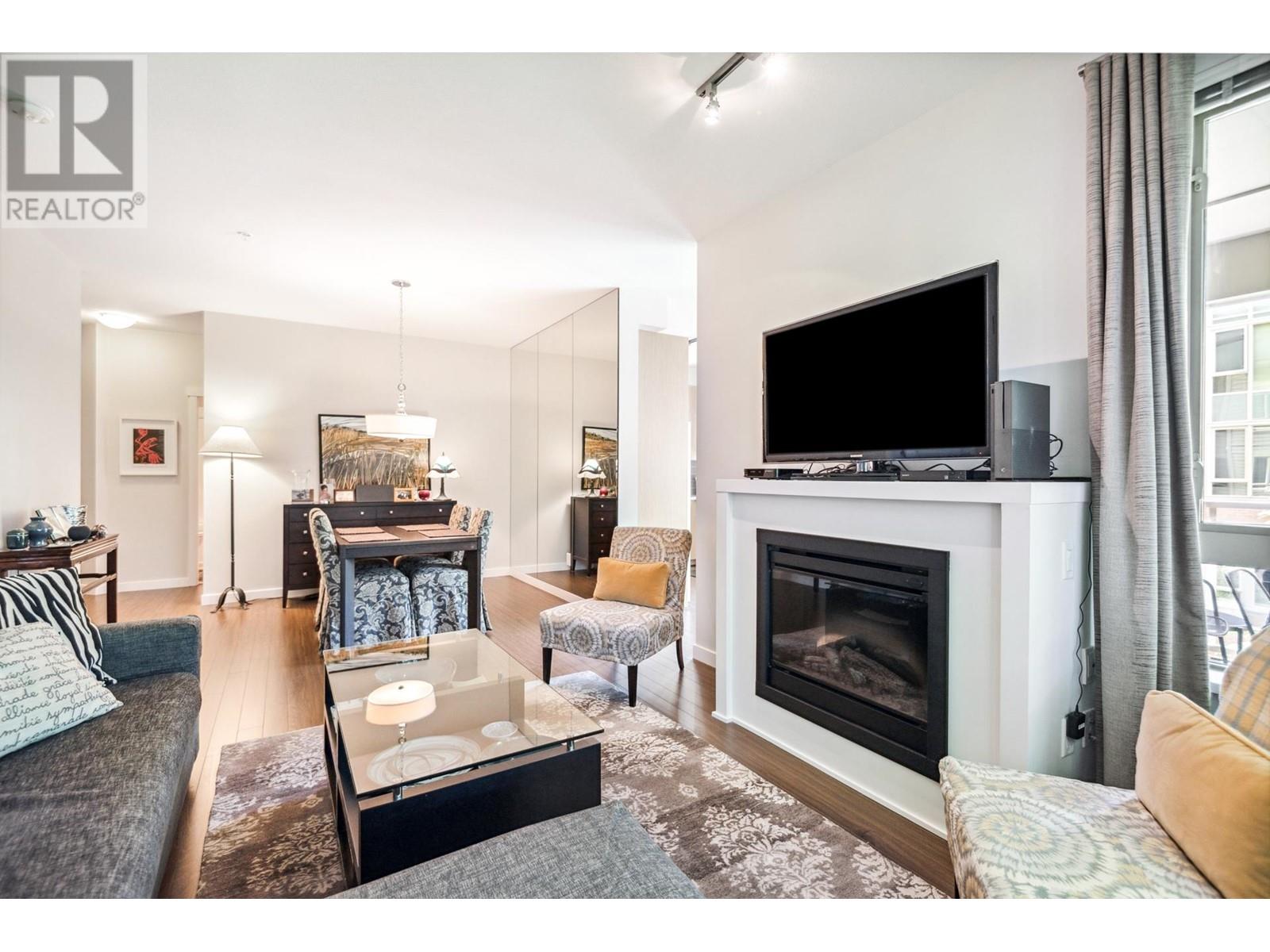 311 119 W 22ND STREET, North Vancouver