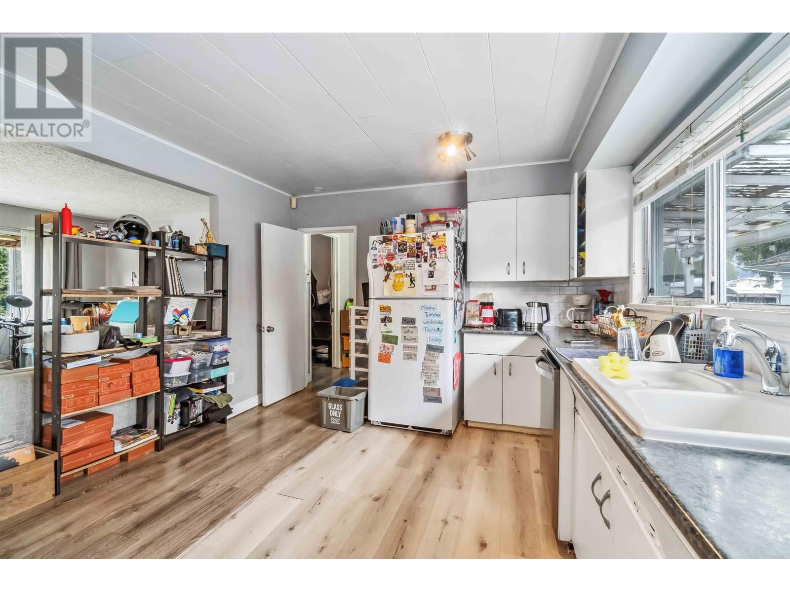 3684 CEDAR DRIVE, Port Coquitlam real estate listing R3000486