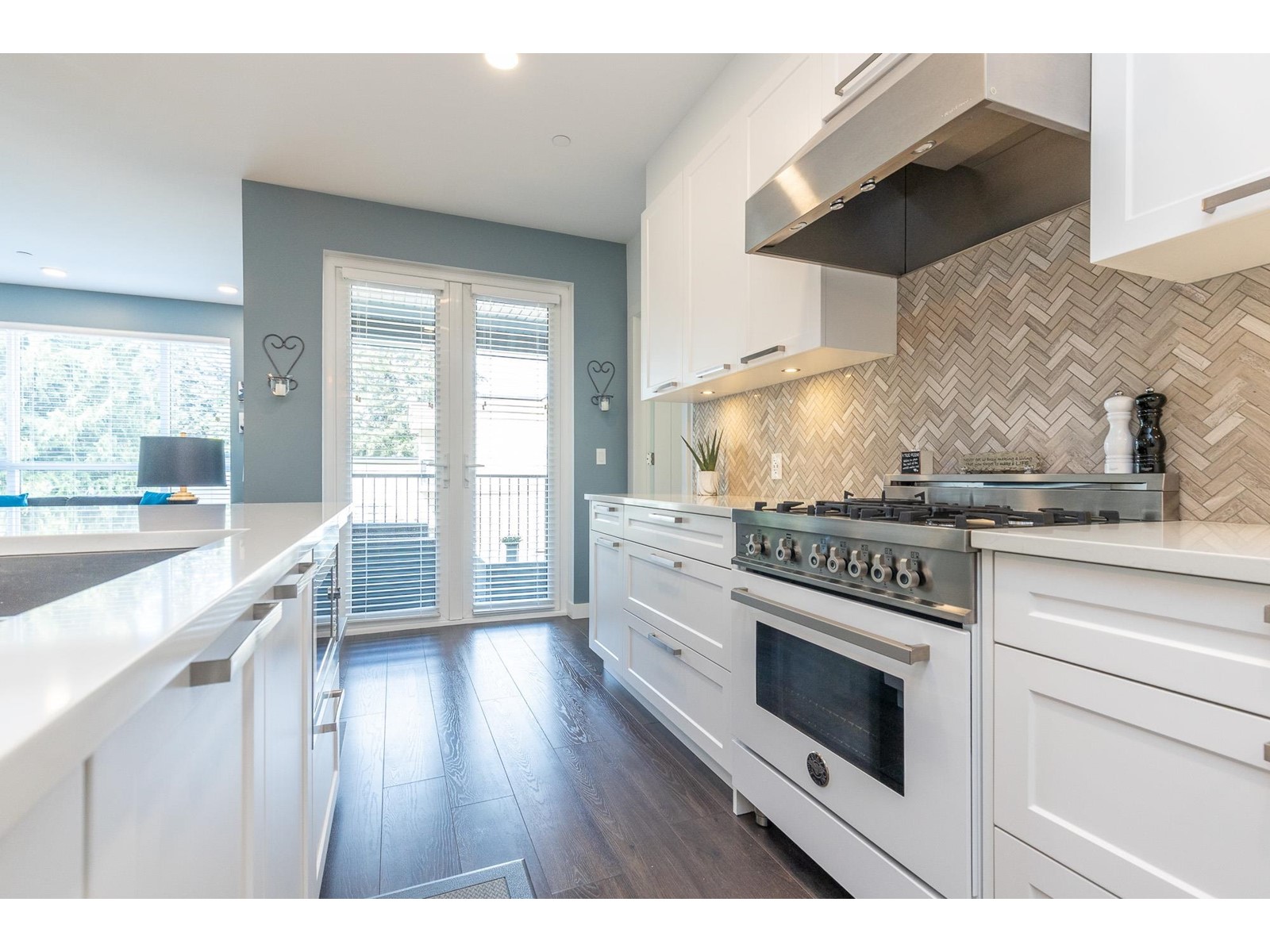 Photo 12 of 204 33540 Mayfair Avenue, Abbotsford BC