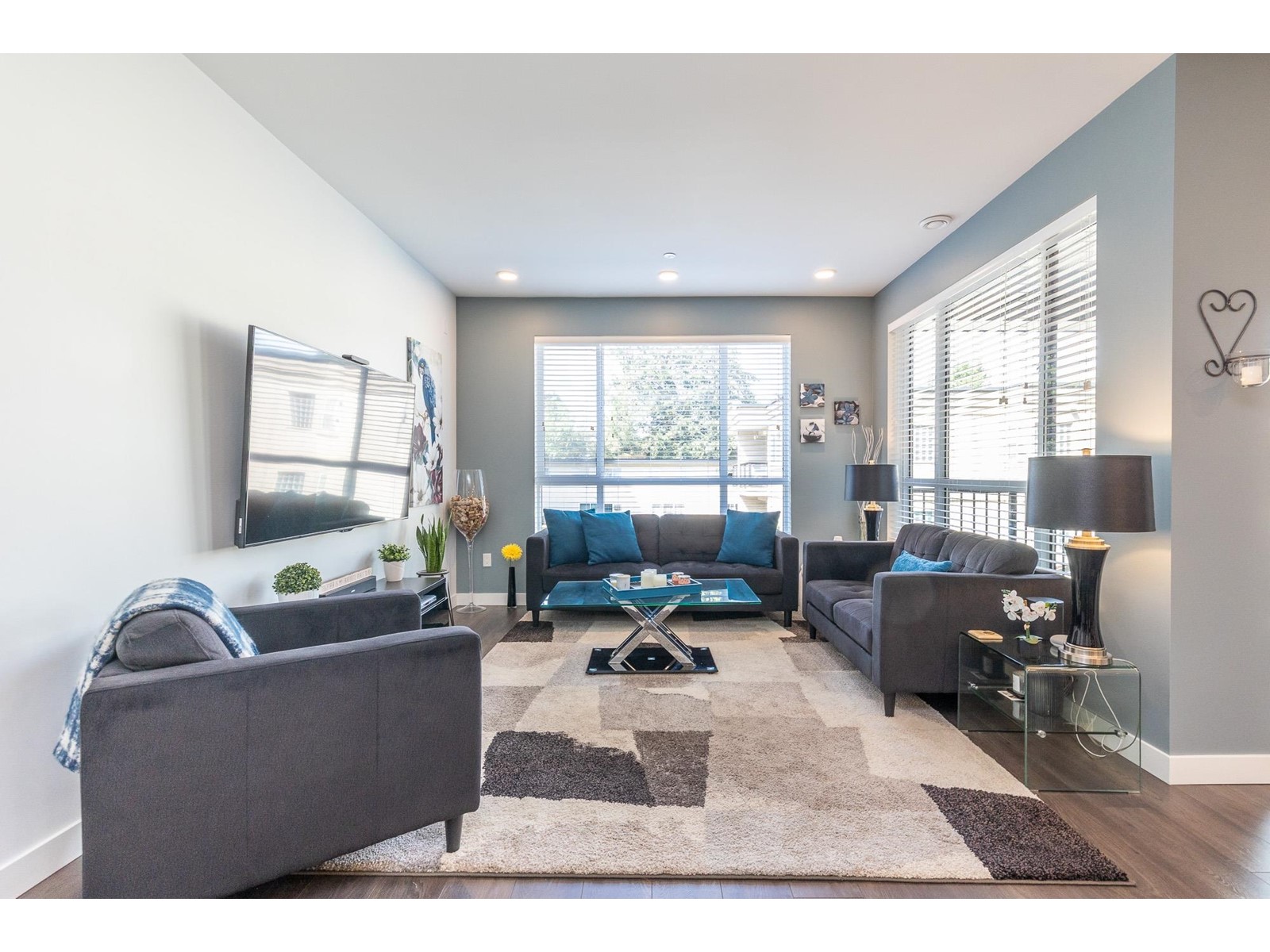 Photo 17 of 204 33540 Mayfair Avenue, Abbotsford BC
