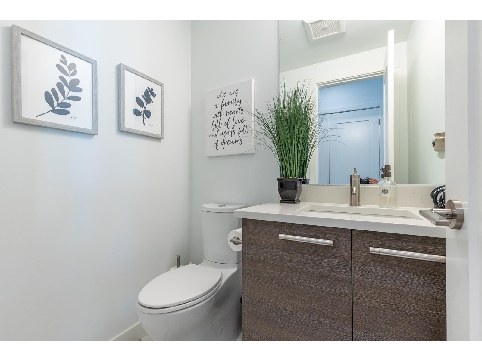 Photo 31 of 204 33540 Mayfair Avenue, Abbotsford BC
