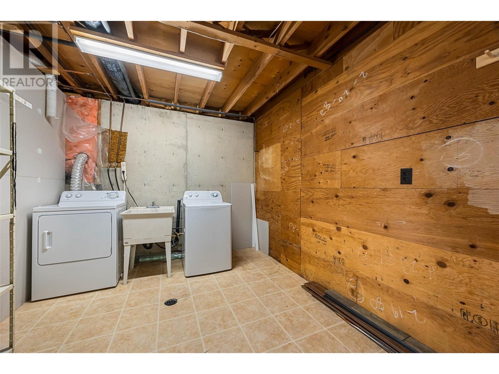 352 Waddington Drive, Kamloops