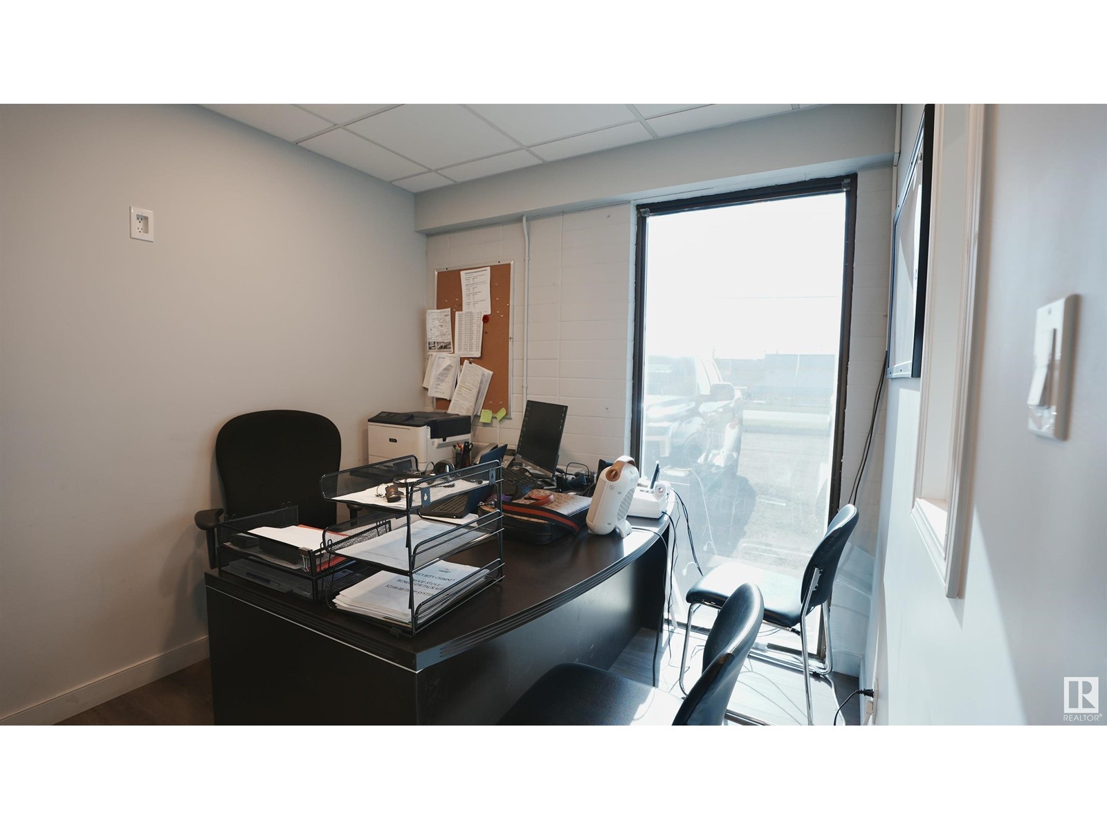 Photo 12 of 4 5907 45 St, Leduc AB