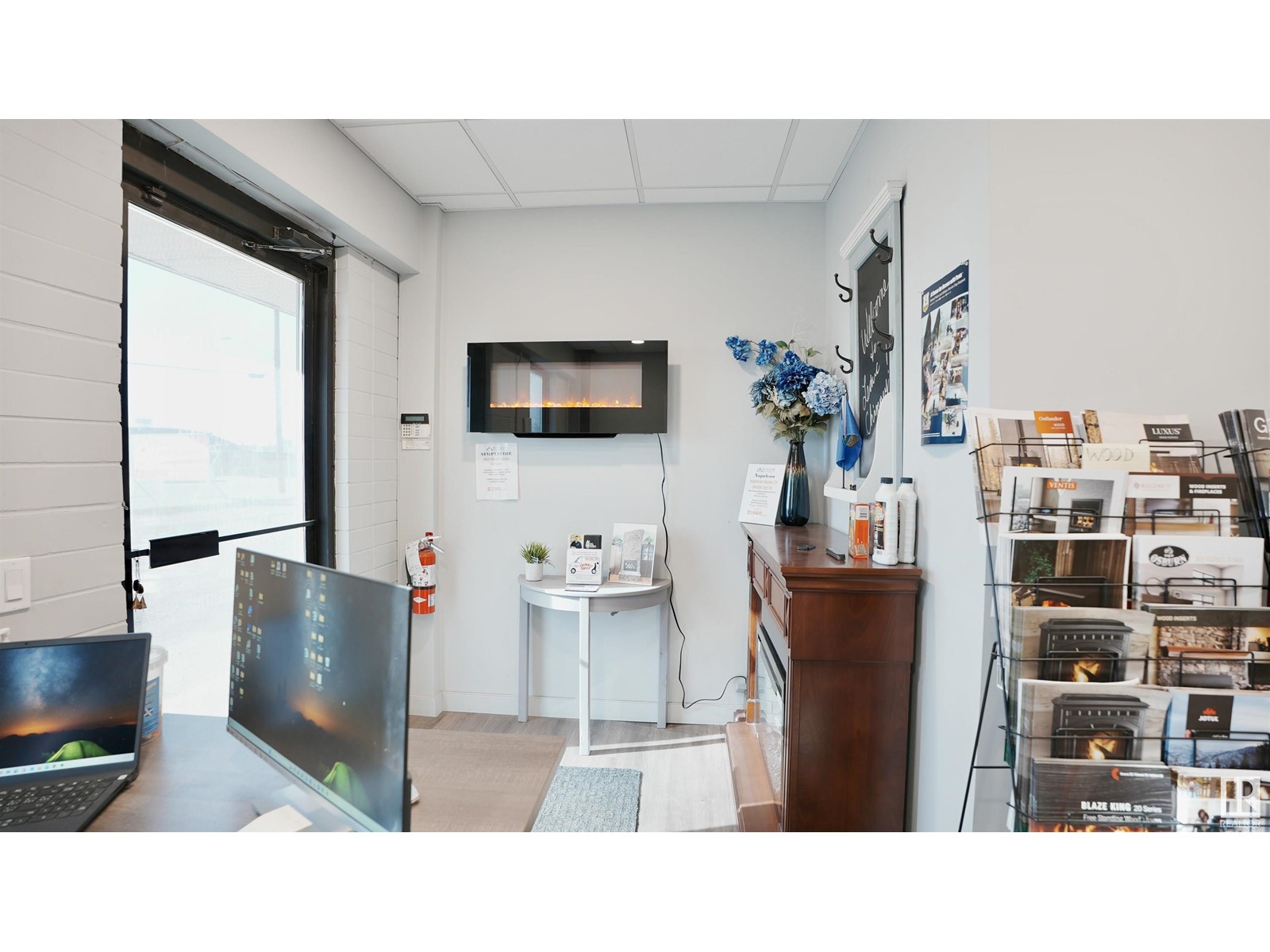 Photo 2 of 4 5907 45 St, Leduc AB