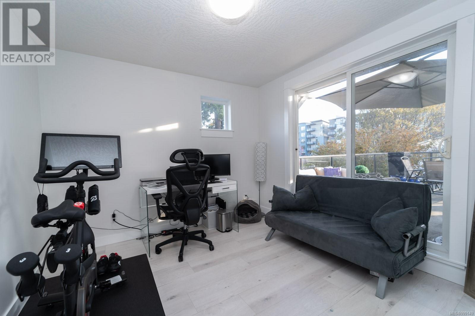 219 2829 Peatt Rd, Langford