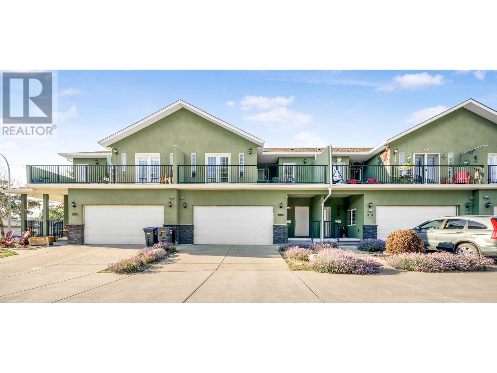 102 1096 FAIRVIEW Road, Penticton