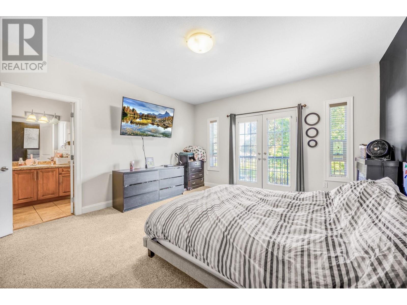 102 1096 FAIRVIEW Road, Penticton