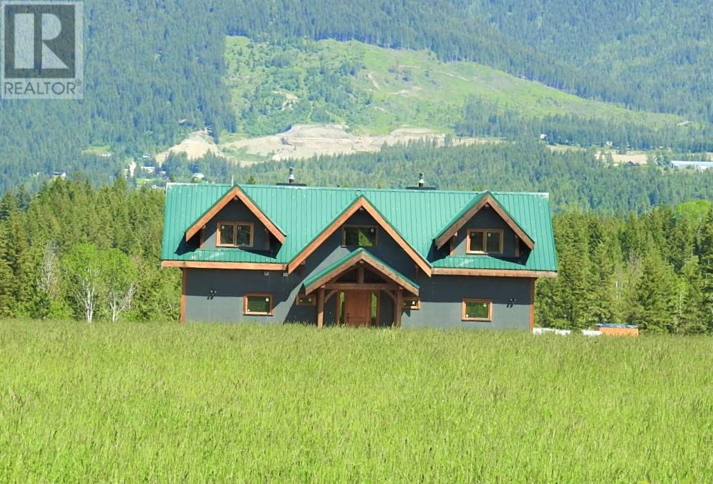 Photo 8 of 1144 Tappen Valley Road, Tappen BC