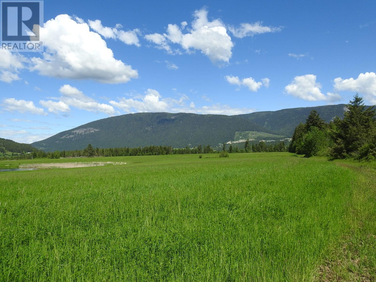 Photo 4 of 1144 Tappen Valley Road, Tappen BC