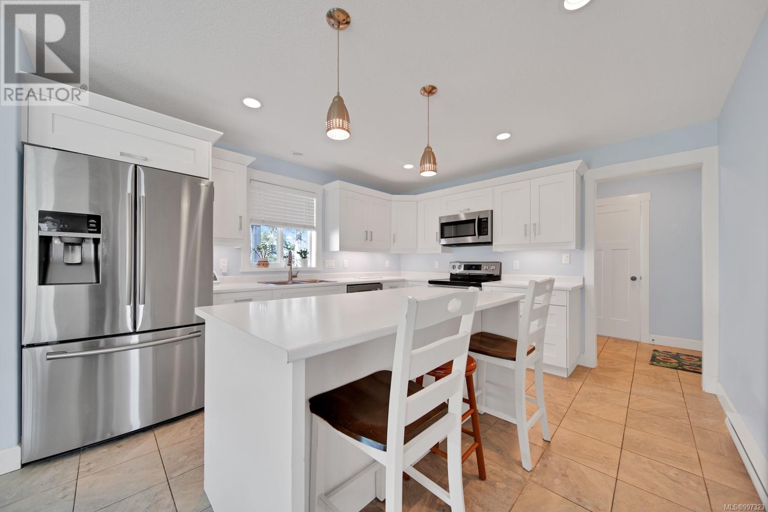 Photo 3 of 520 Marisa St, Nanaimo BC