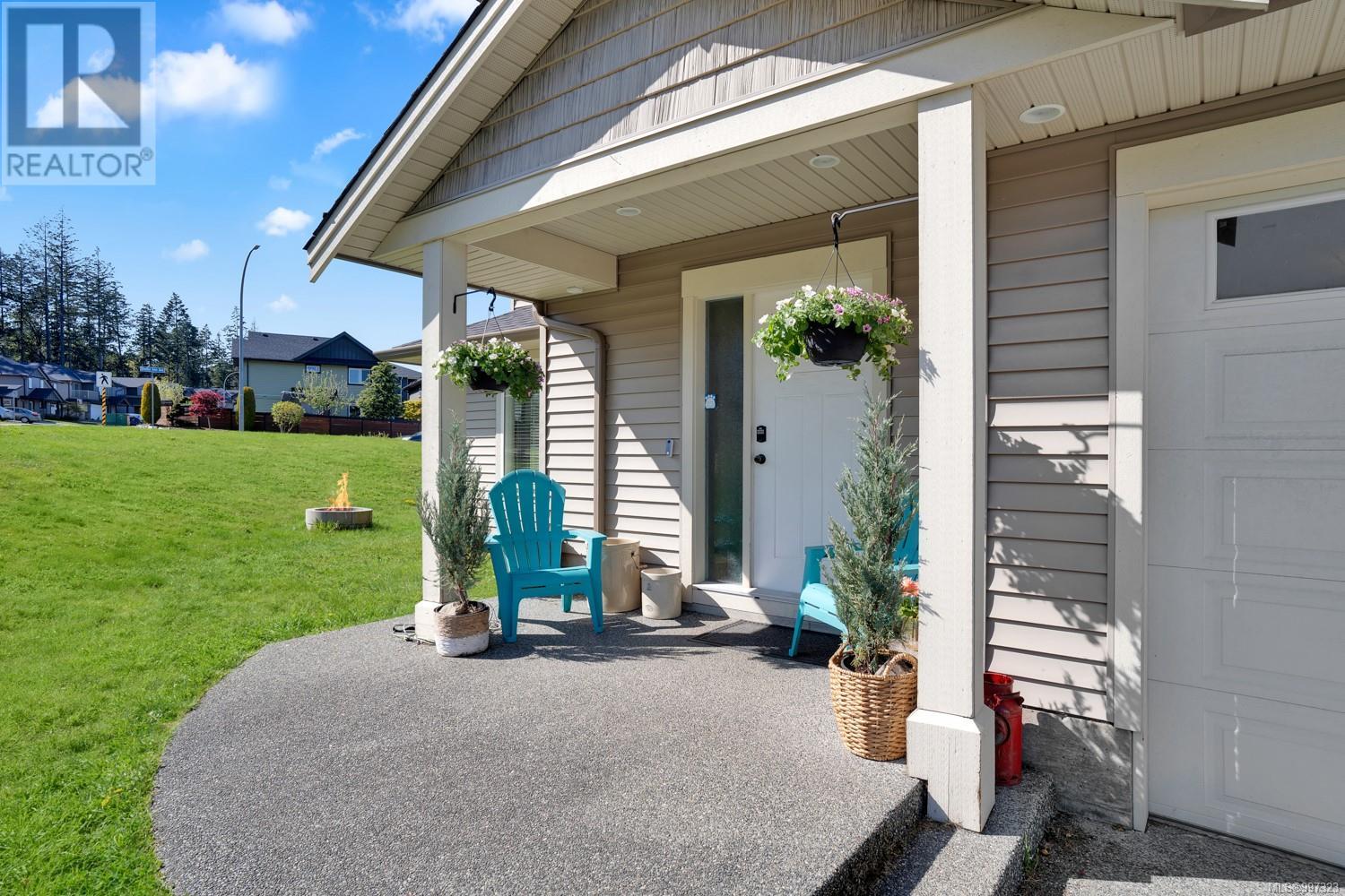 Photo 2 of 520 Marisa St, Nanaimo BC