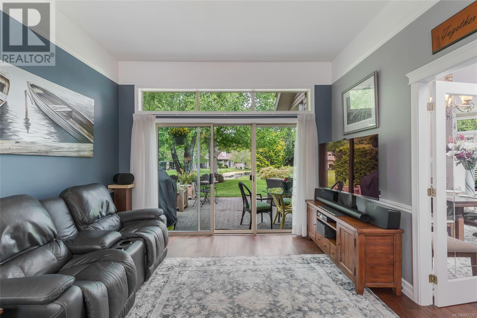 1227 Pond Pl, Parksville