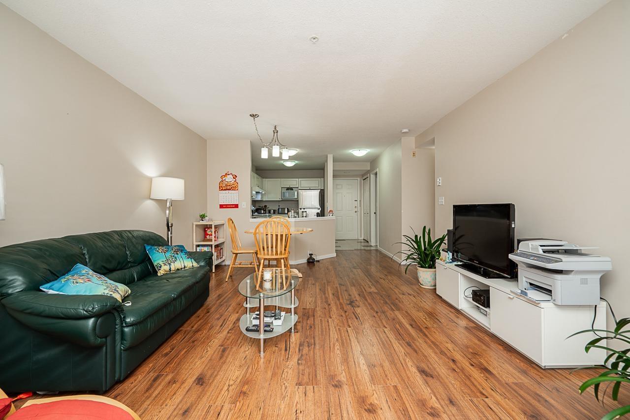 302 5499 203 STREET, Langley