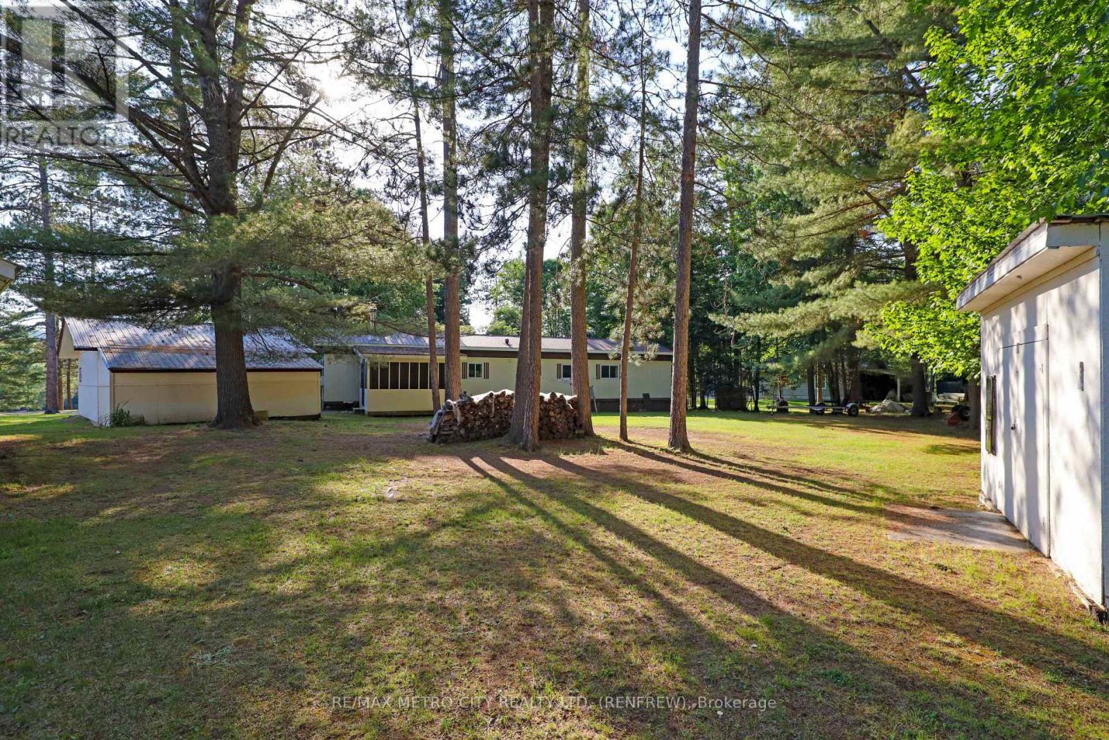 Photo 6 of 79 Flying Club Road, Greater Madawaska ON