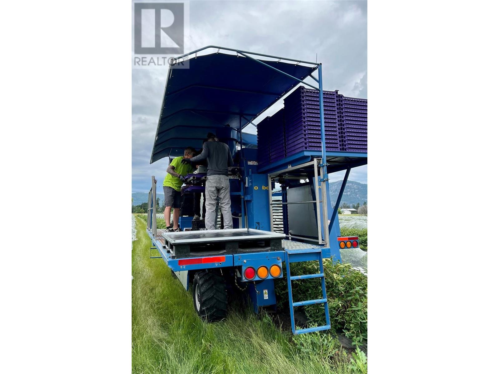  1238 Creighton Valley Road, Lumby