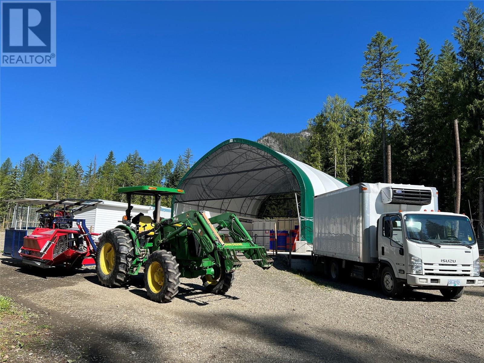  1238 Creighton Valley Road, Lumby