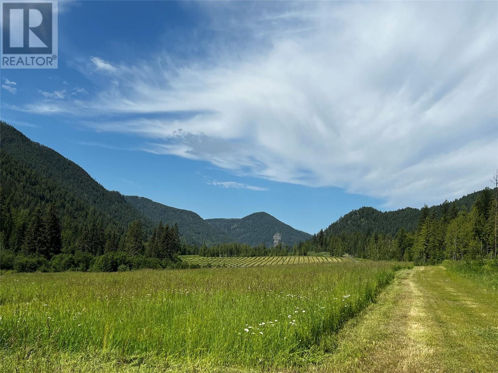  1238 Creighton Valley Road, Lumby