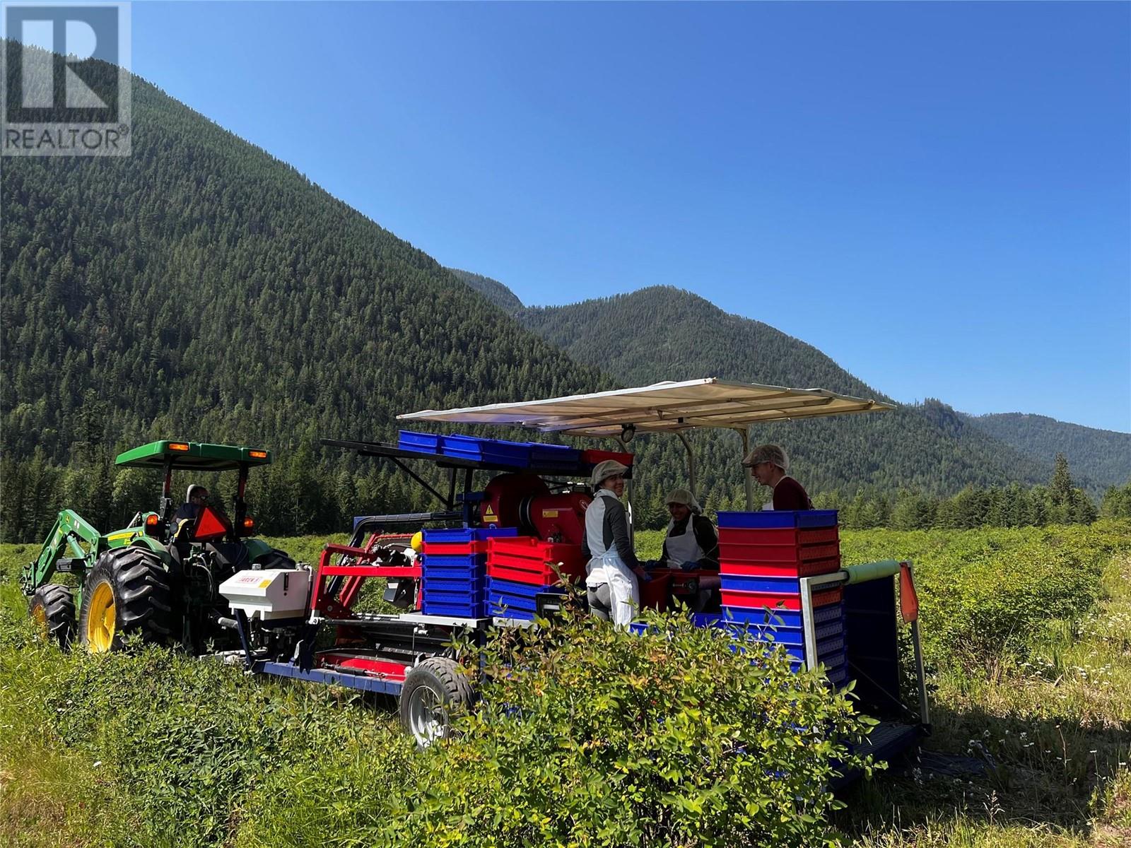  1238 Creighton Valley Road, Lumby